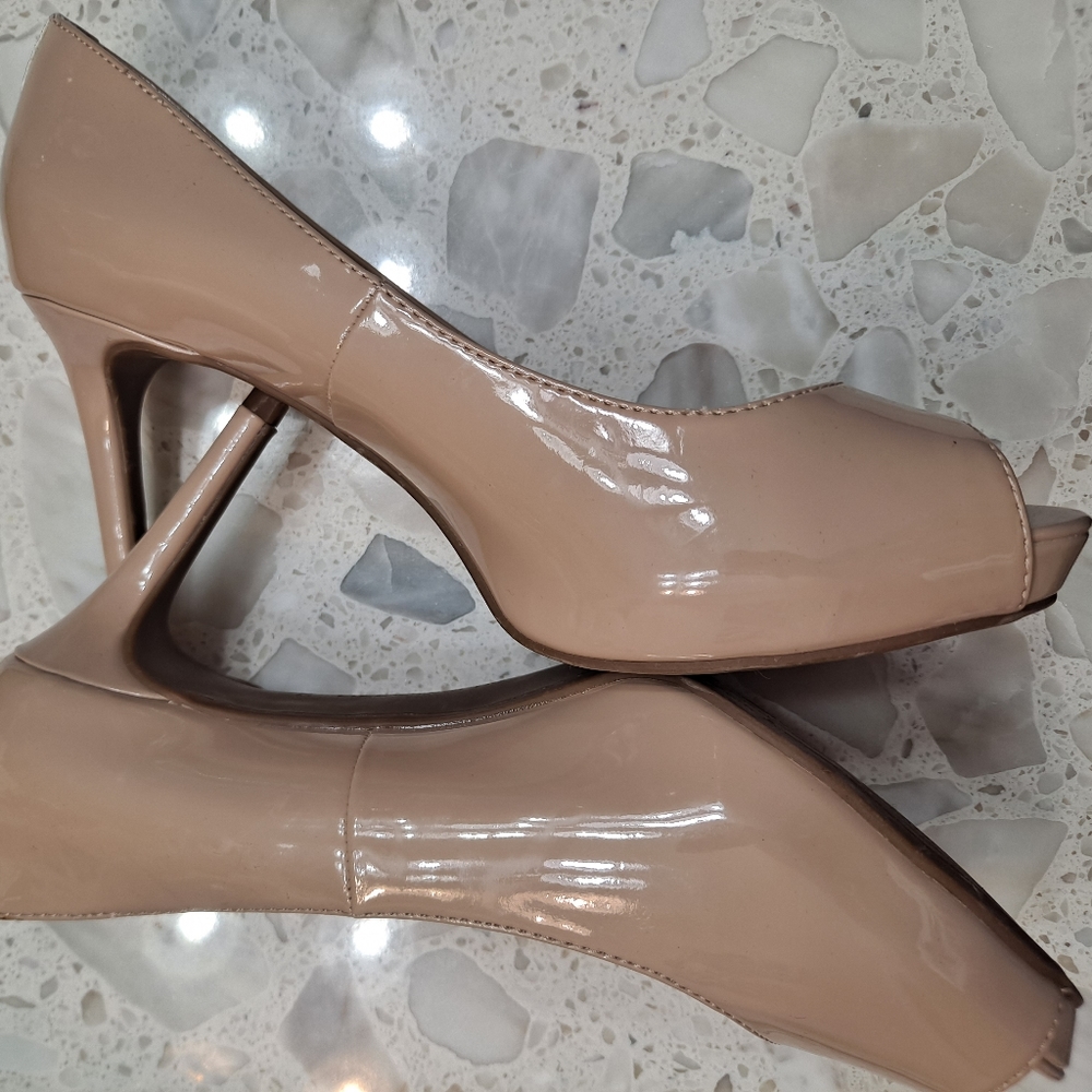 Liz Claiborne Size 8